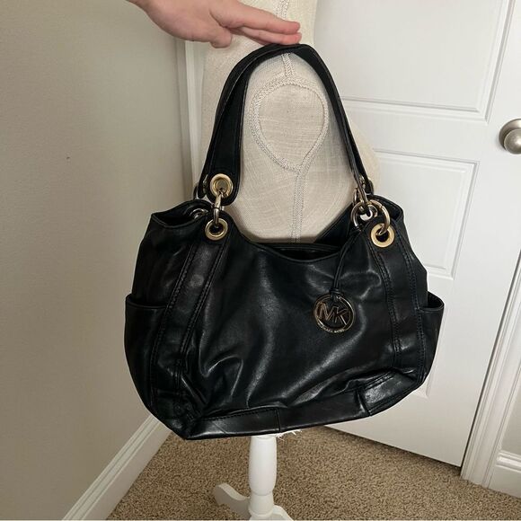 Michael Kors Black Shoulder Bag - Picture 1 of 7